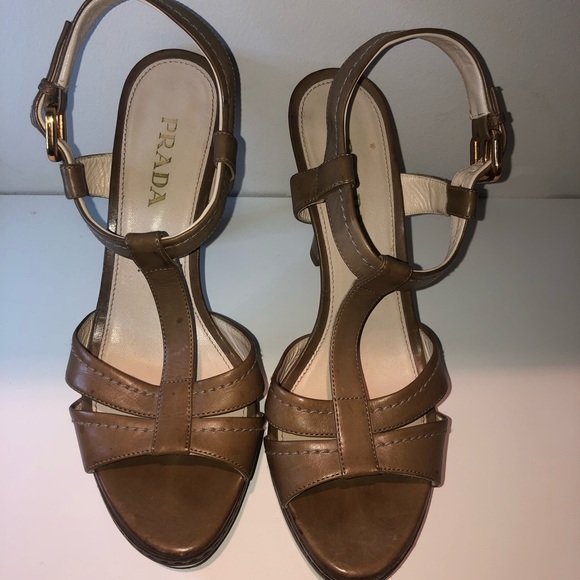 Prada T strap platform Open toe heels - Picture 5 of 7